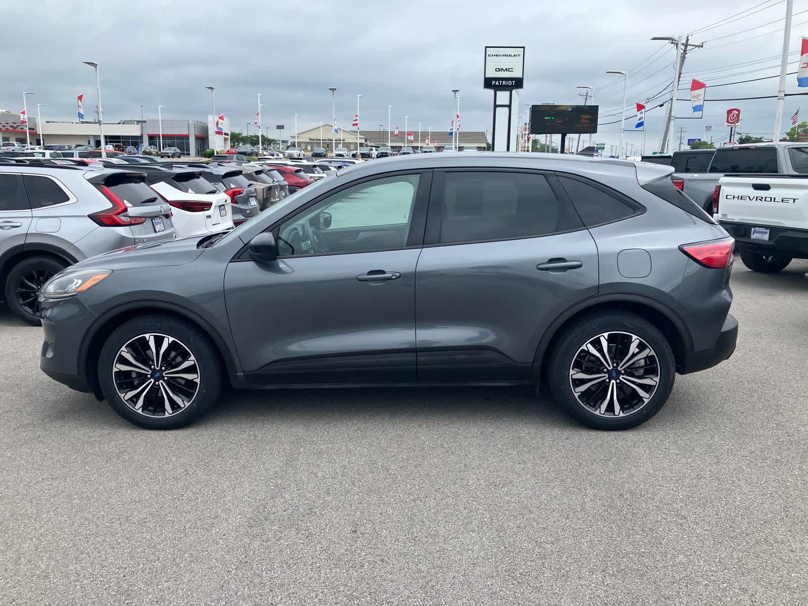 2022 Ford Escape SE