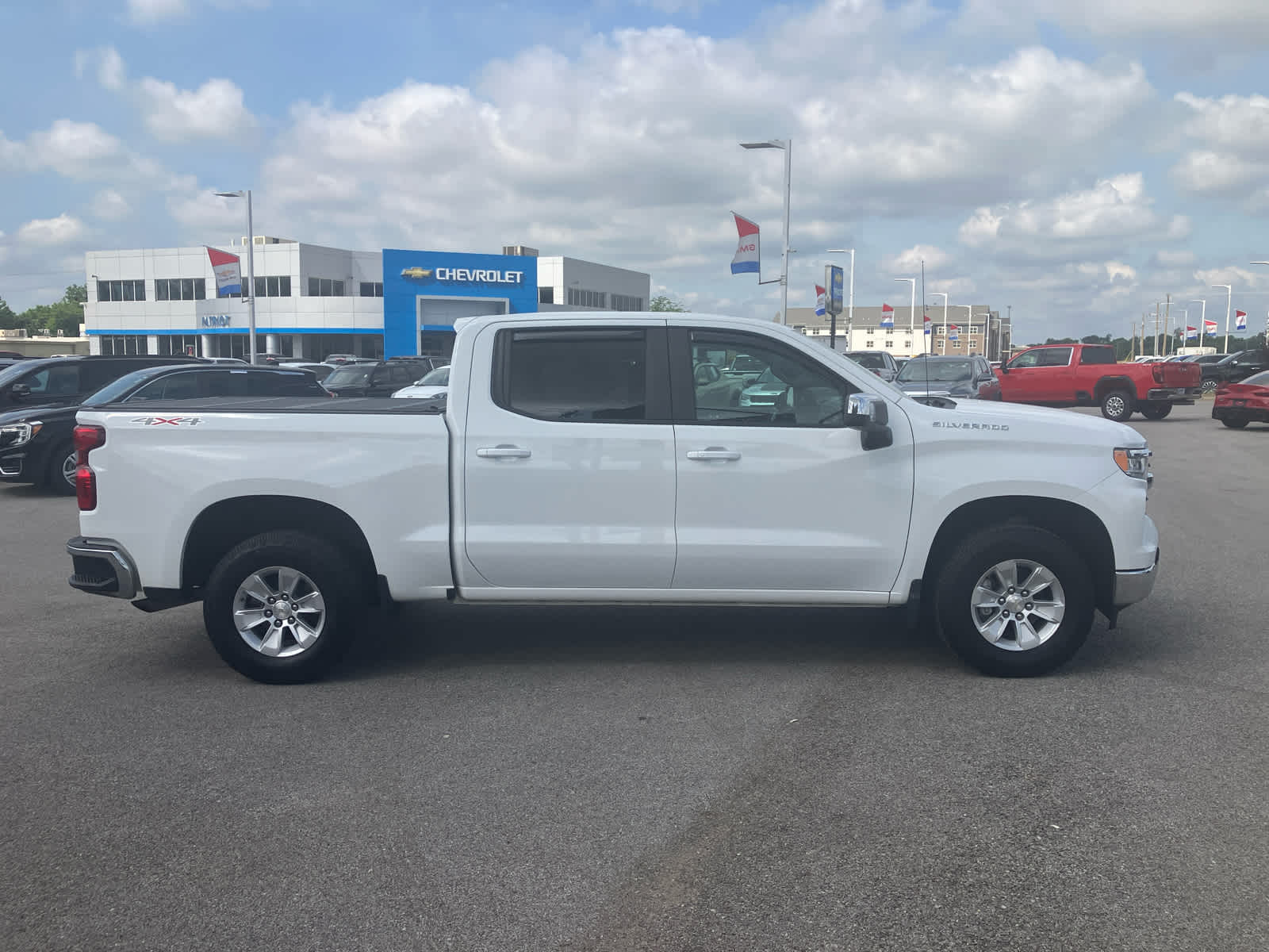 2023 Chevrolet Silverado 1500 LT