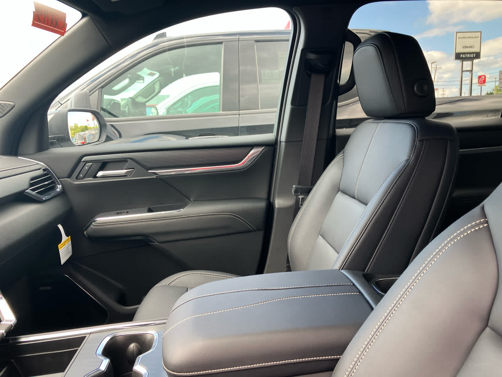 2027 GMC Acadia Elevation