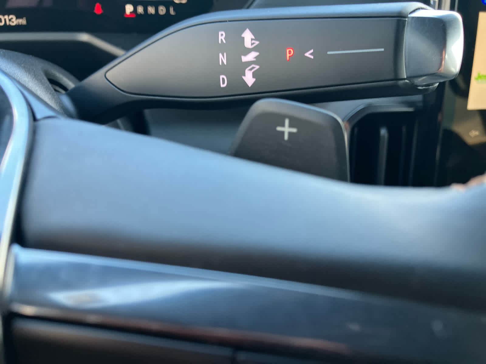 2025 GMC Acadia AT4