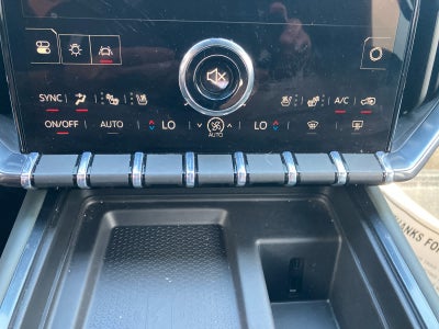 2025 GMC Acadia AT4
