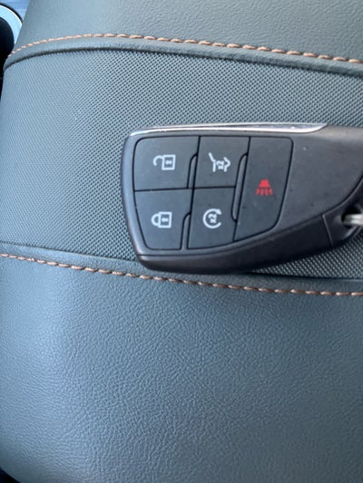 2025 GMC Acadia AT4