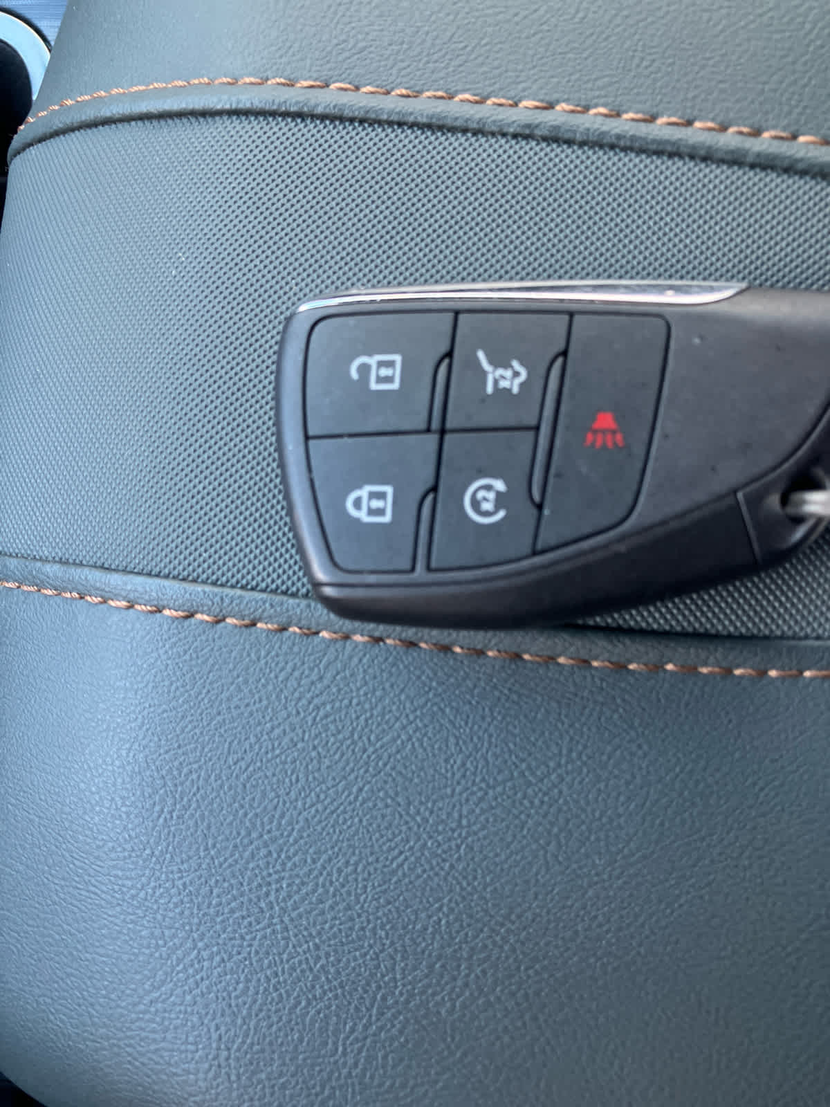 2025 GMC Acadia AT4