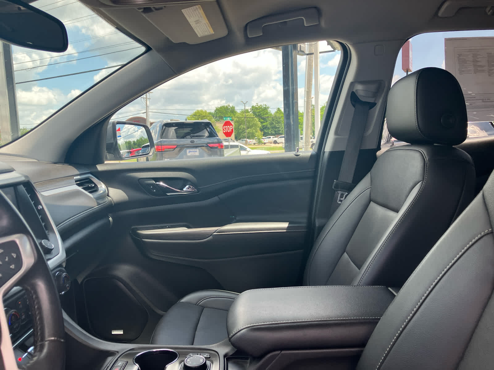 2021 GMC Acadia SLT