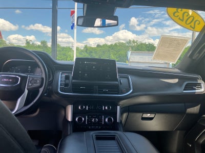 2023 GMC Yukon SLT