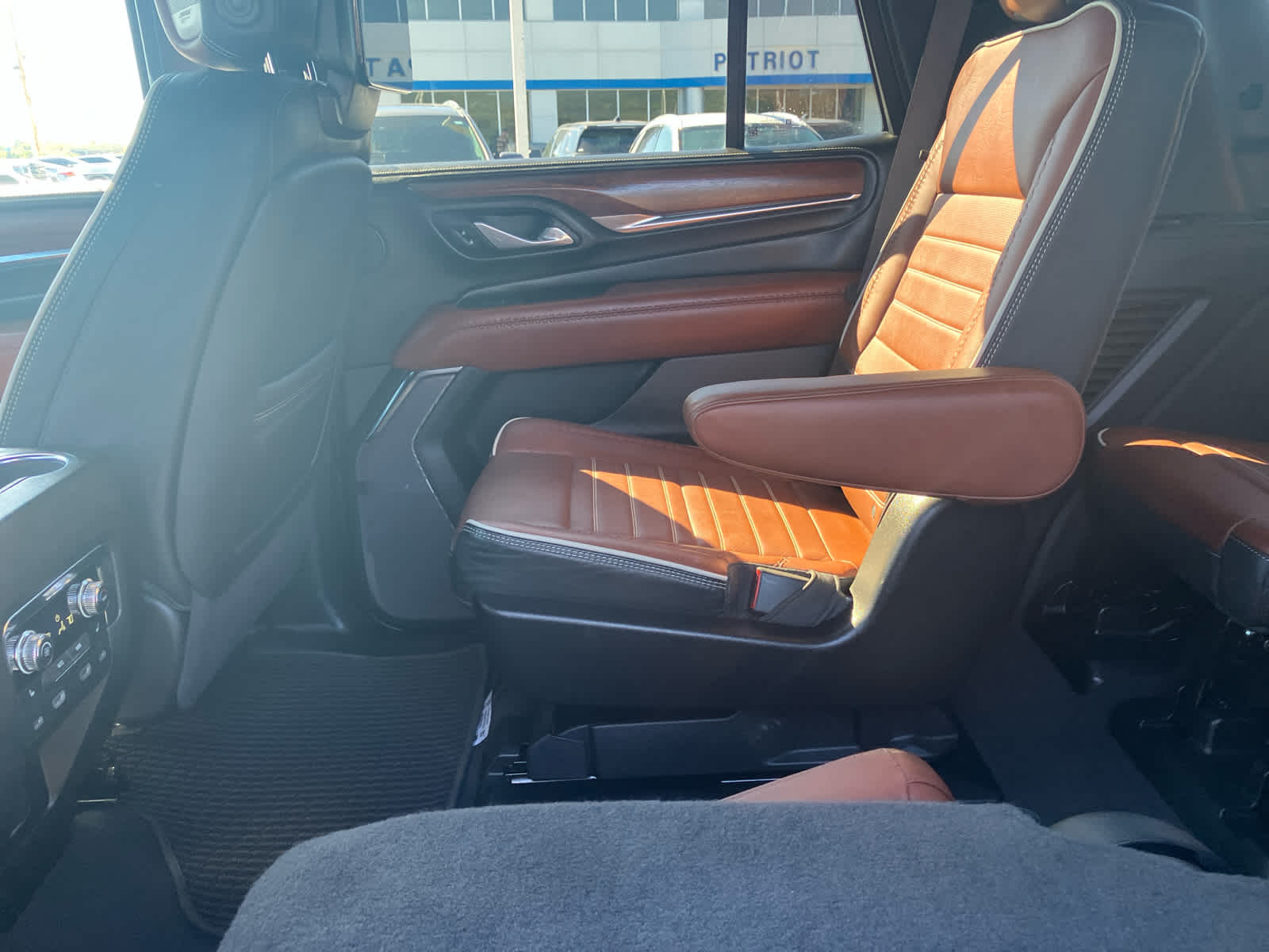 2024 GMC Yukon Denali Ultimate