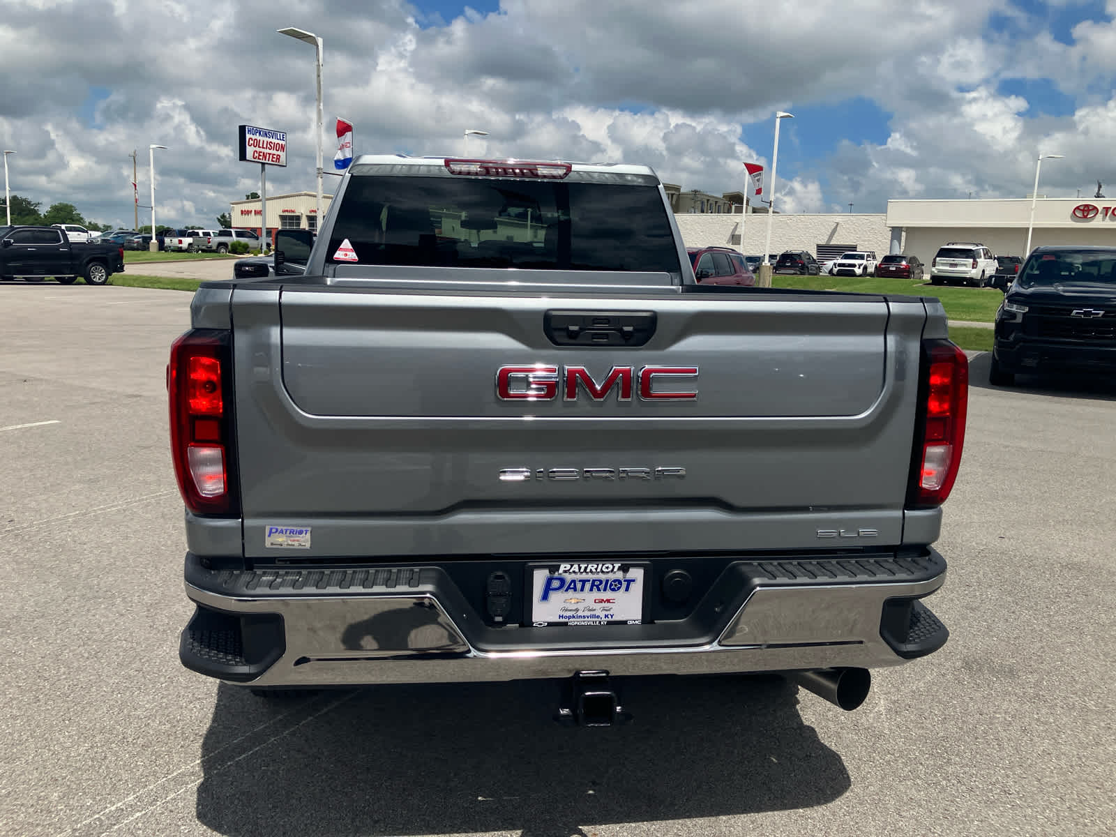 2026 GMC Sierra 2500 HD SLE