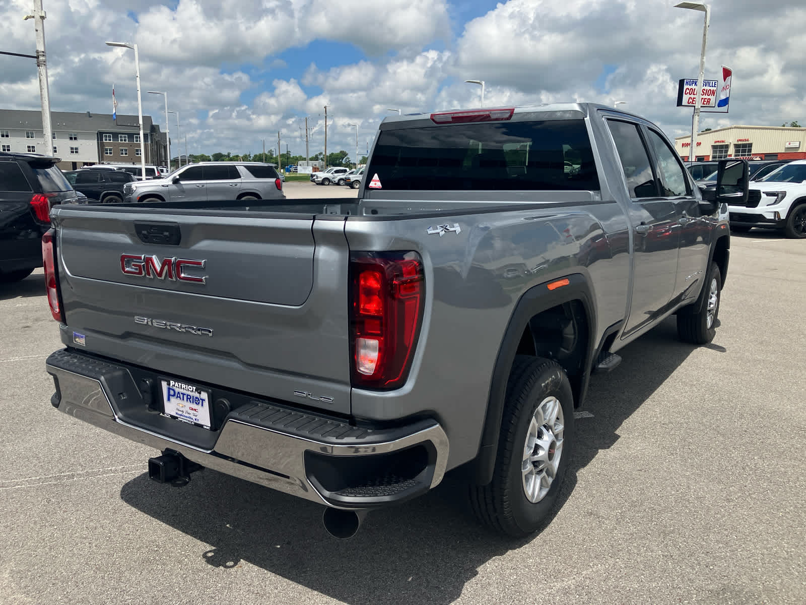 2026 GMC Sierra 2500 HD SLE