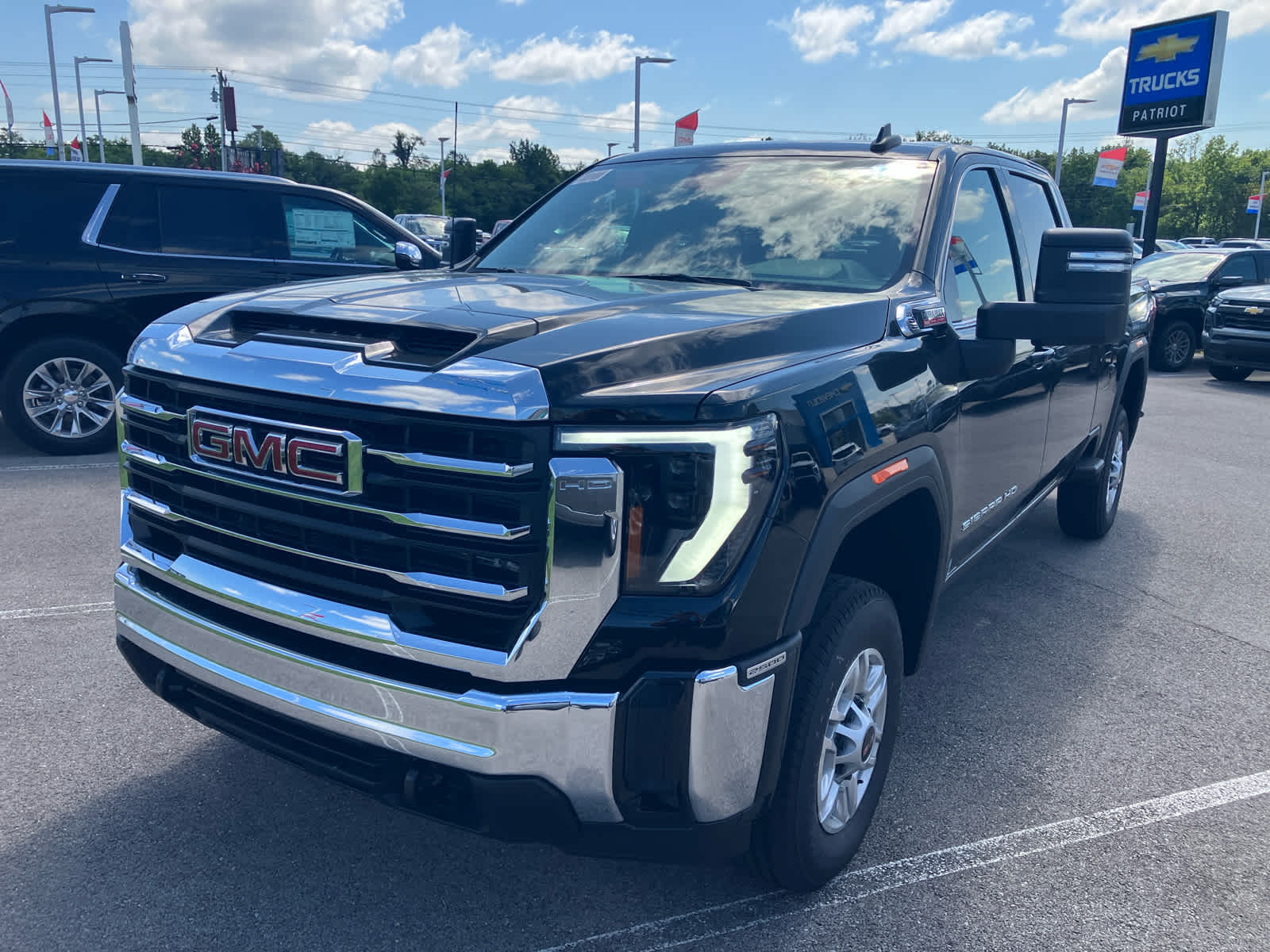 2026 GMC Sierra 2500 HD SLE