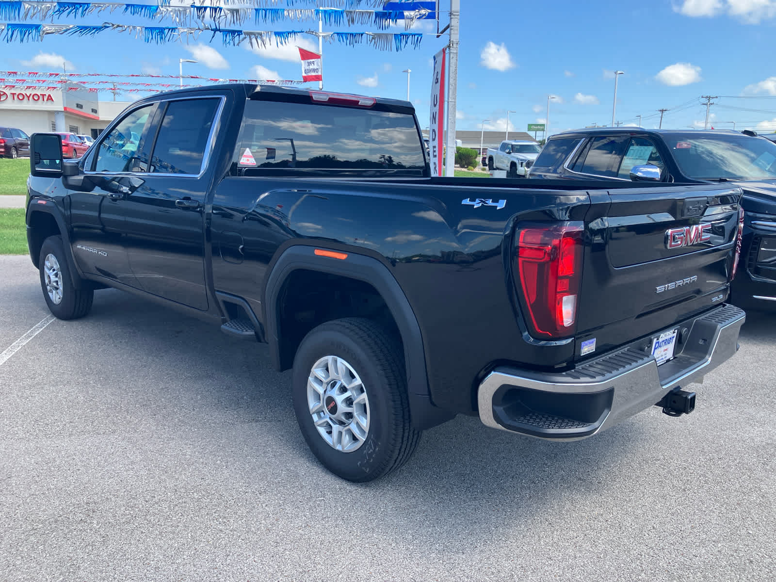 2026 GMC Sierra 2500 HD SLE