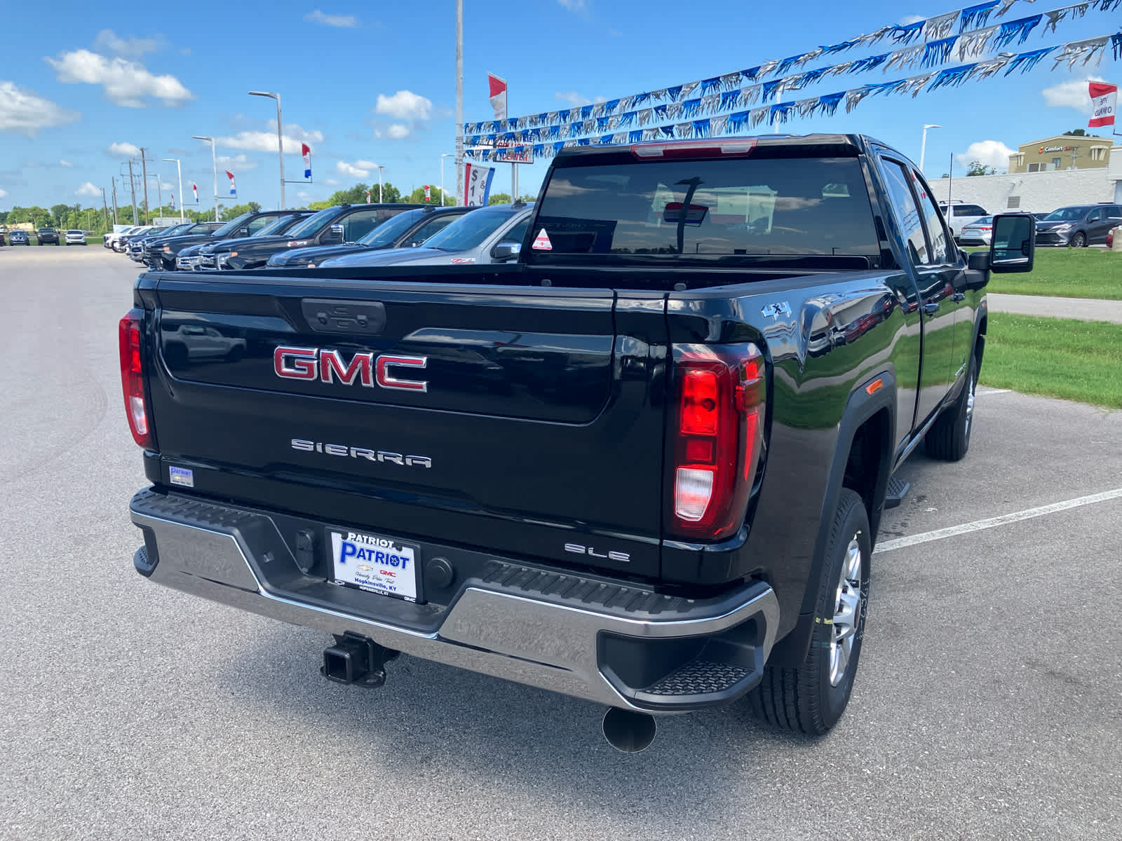 2026 GMC Sierra 2500 HD SLE