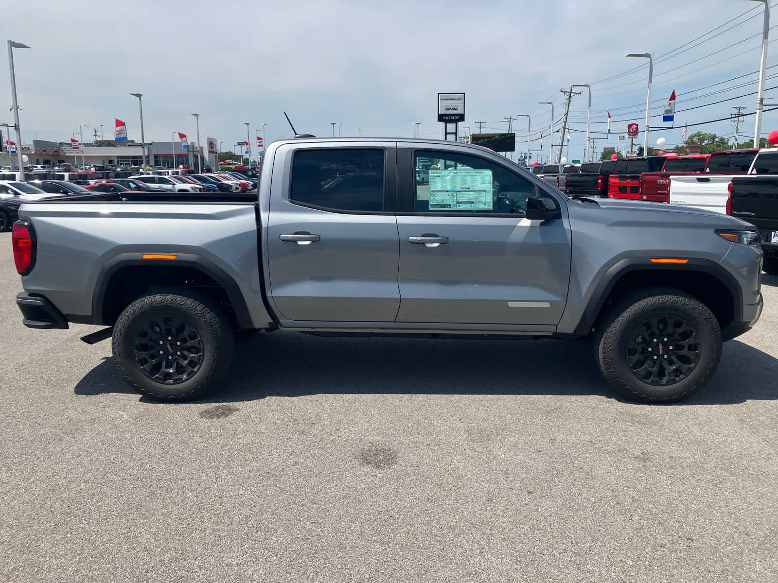 2026 GMC Canyon Elevation