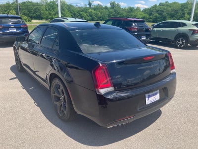 2021 Chrysler 300 Touring