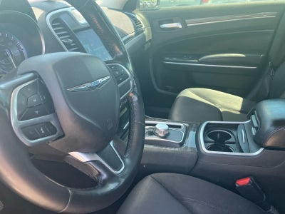 2021 Chrysler 300 Touring