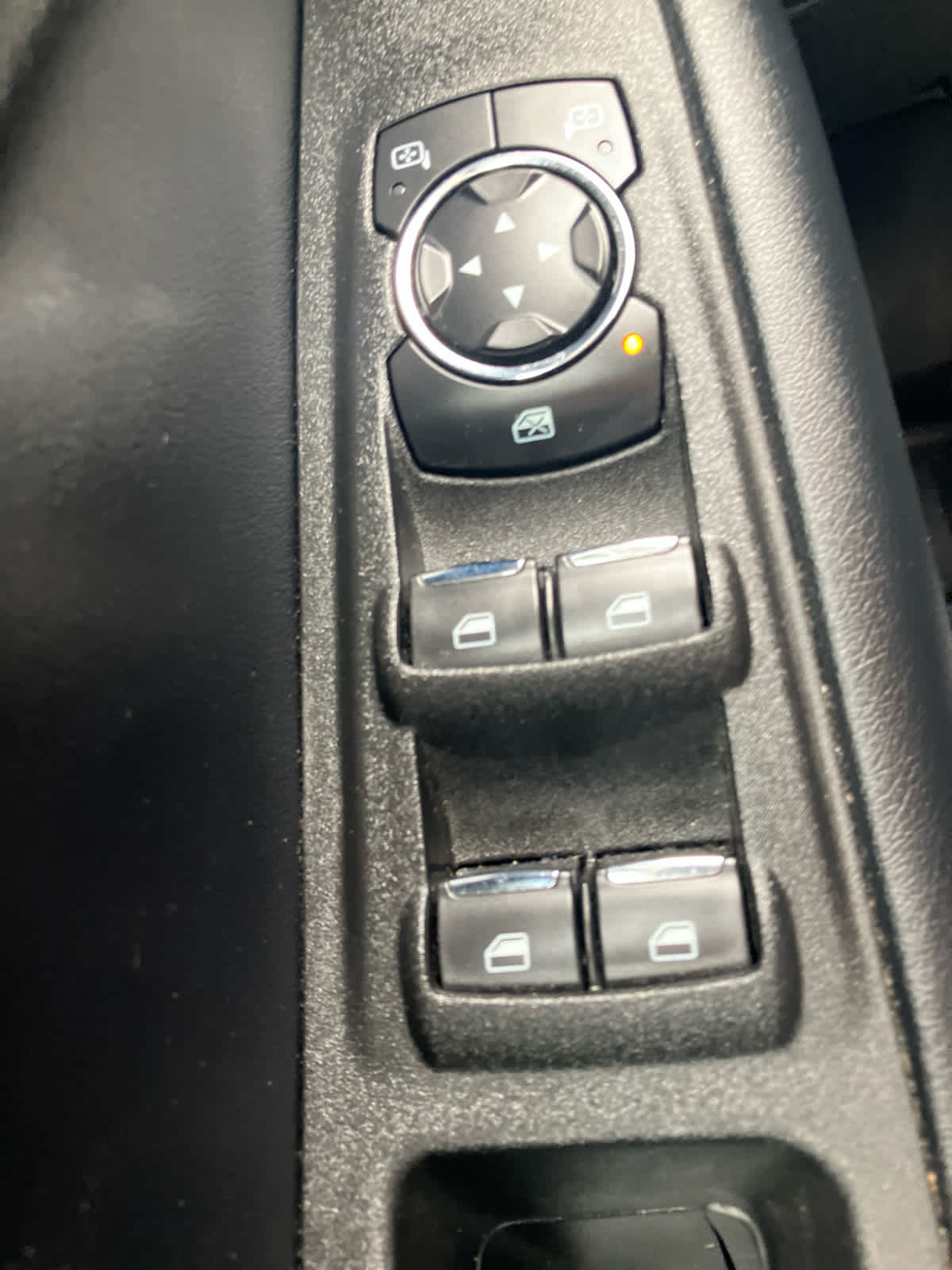 2022 Ford Edge SE