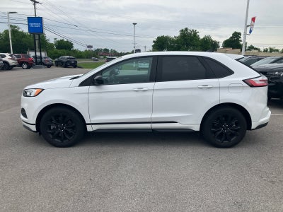 2022 Ford Edge SE