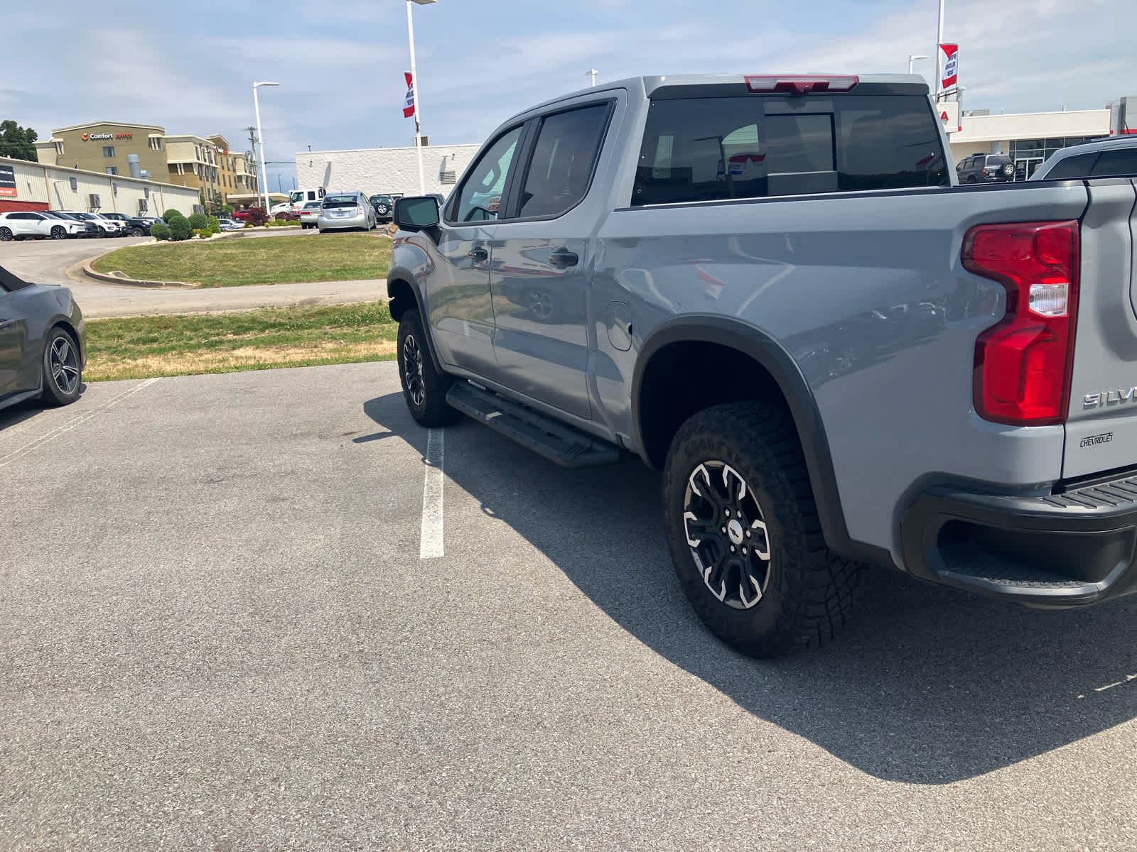 2024 Chevrolet Silverado 1500 ZR2