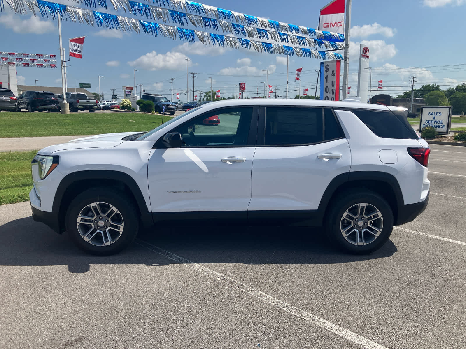 2027 GMC Terrain FWD Elevation