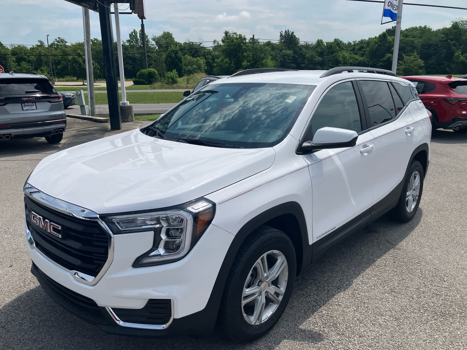 2023 GMC Terrain SLE