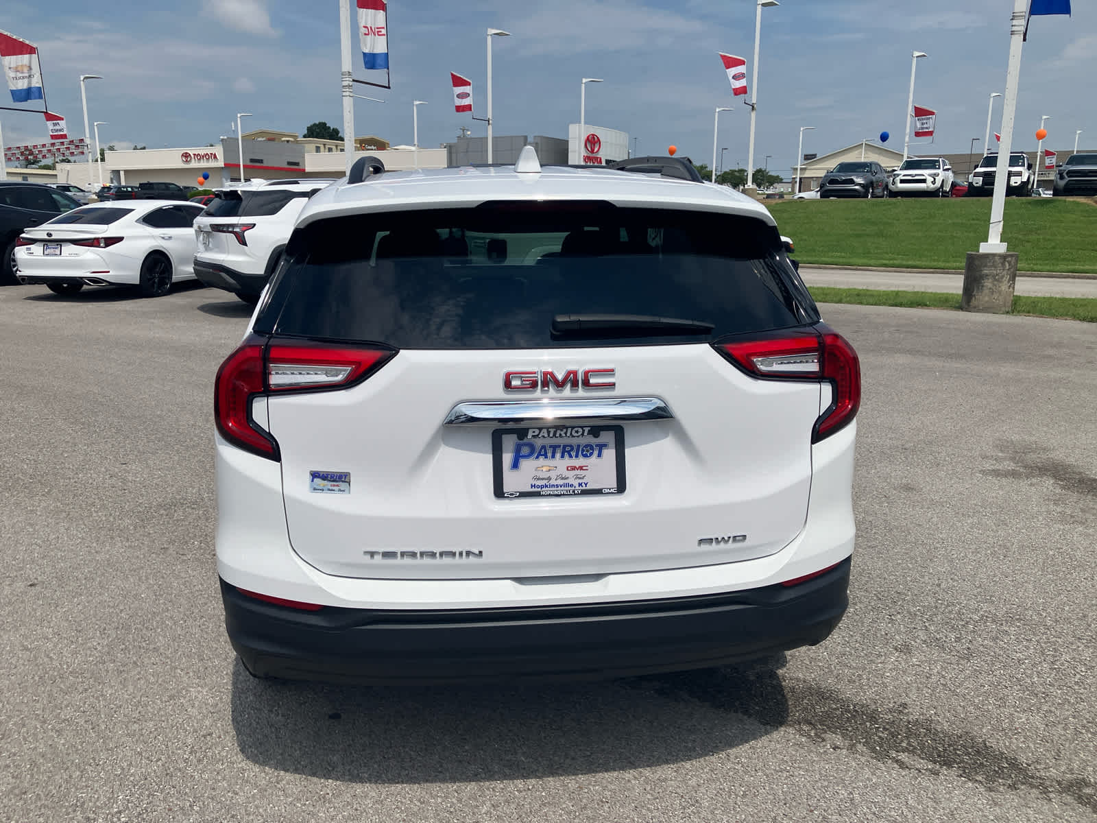2023 GMC Terrain SLE