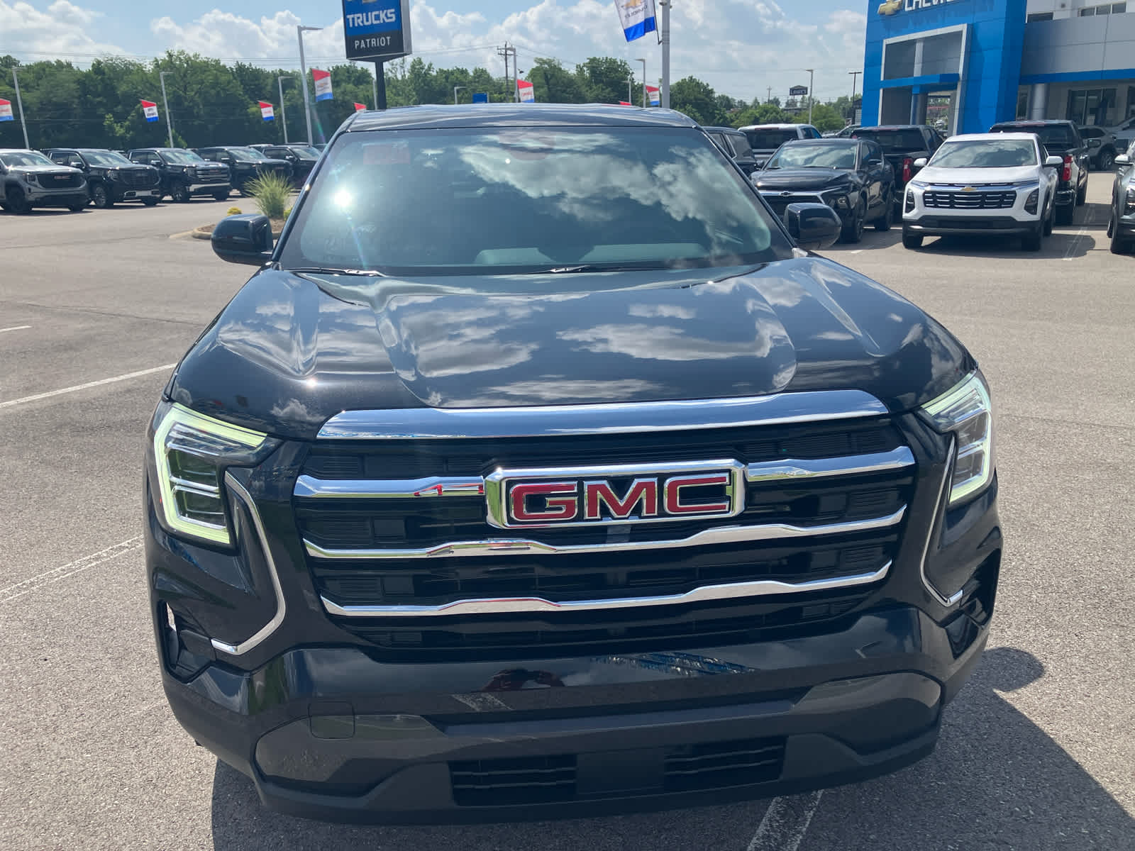 2027 GMC Terrain Elevation - Photo 2