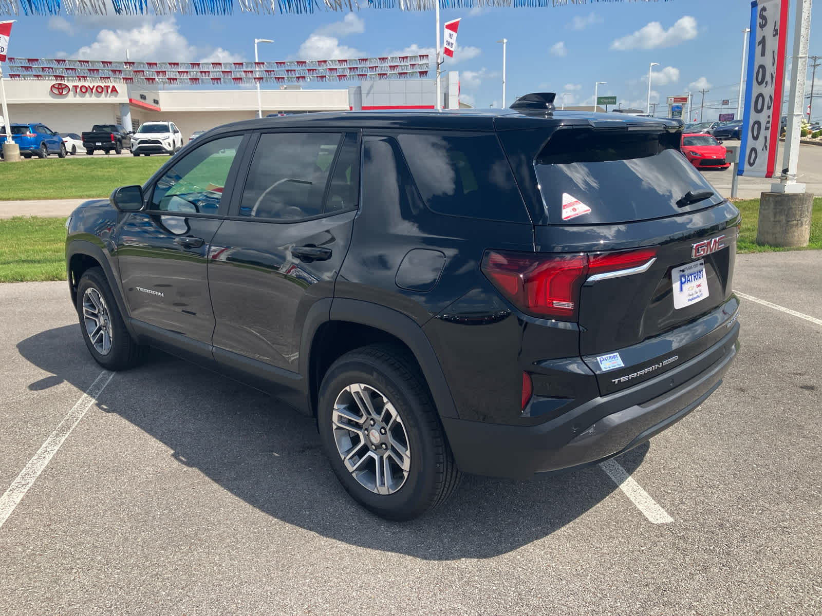 2027 GMC Terrain AWD Elevation