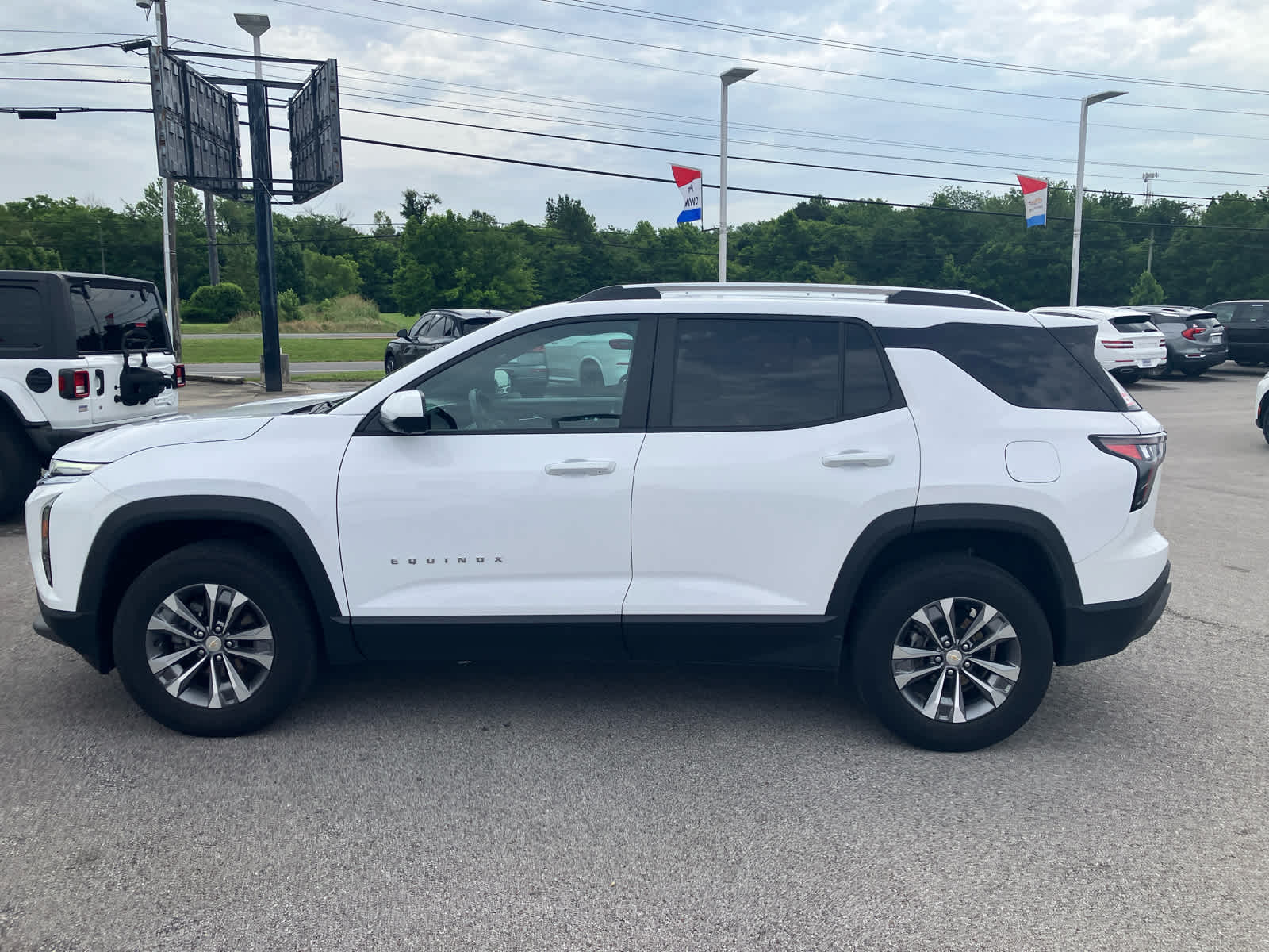 2025 Chevrolet Equinox LT
