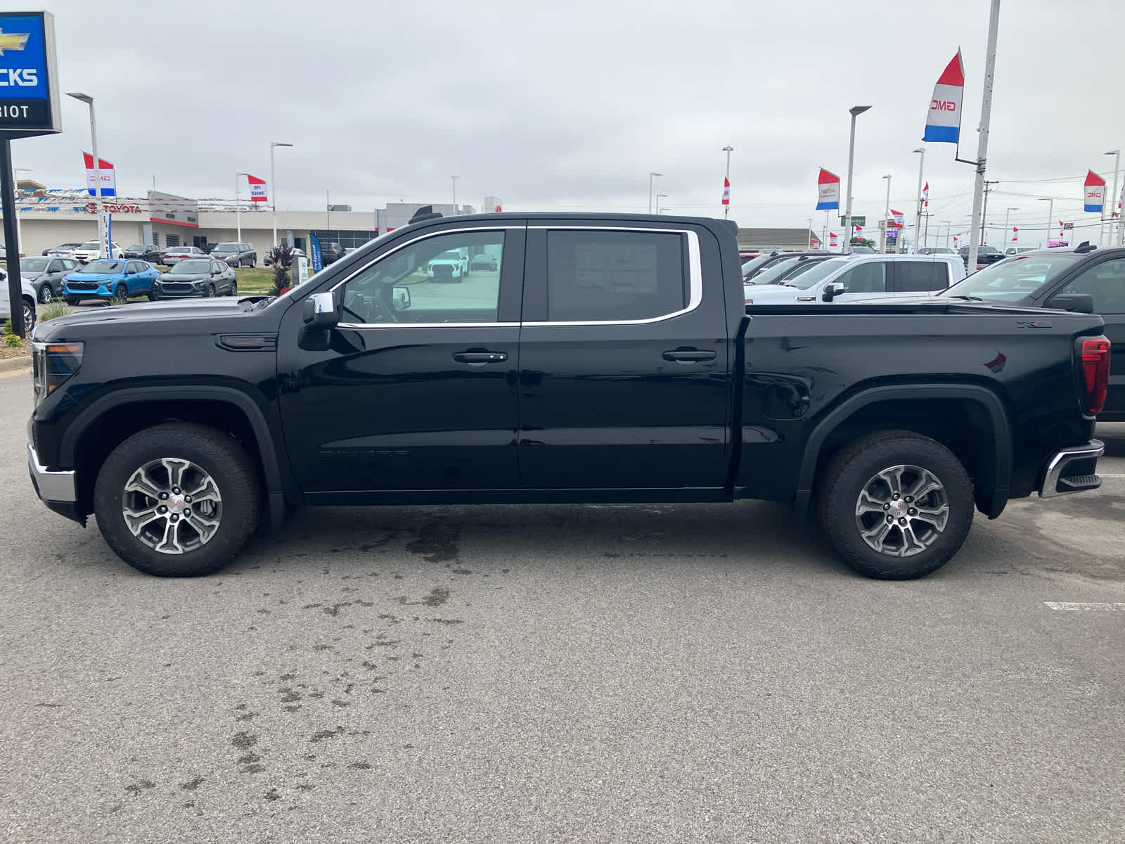 2026 GMC Sierra 1500 SLE