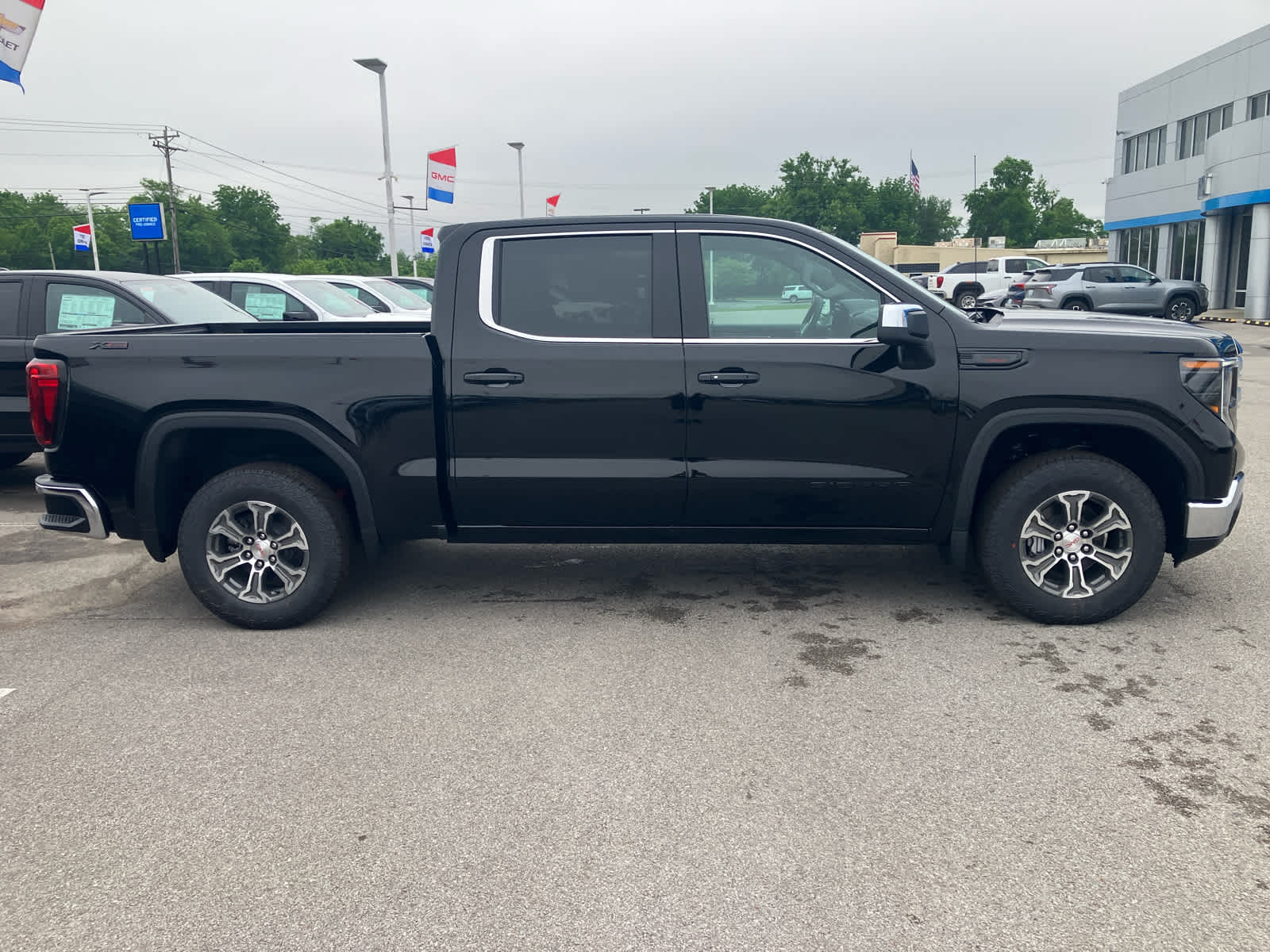 2026 GMC Sierra 1500 SLE