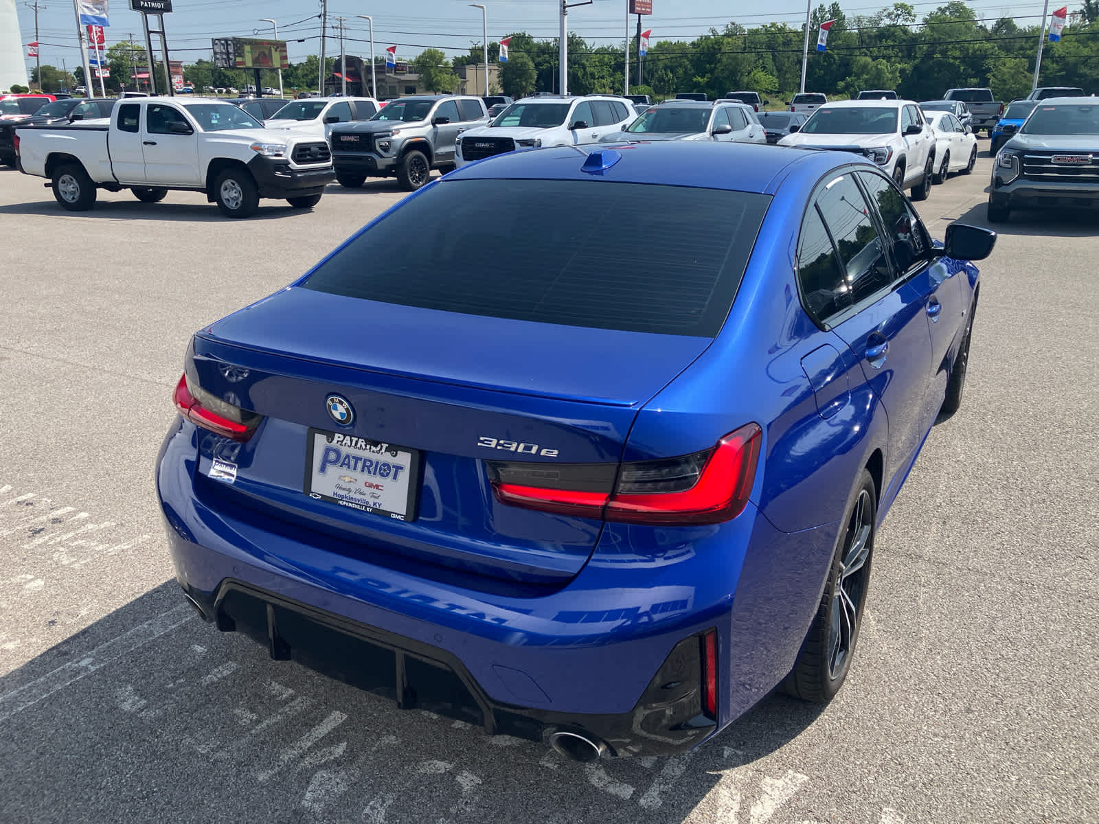 2023 BMW 3 Series 330e