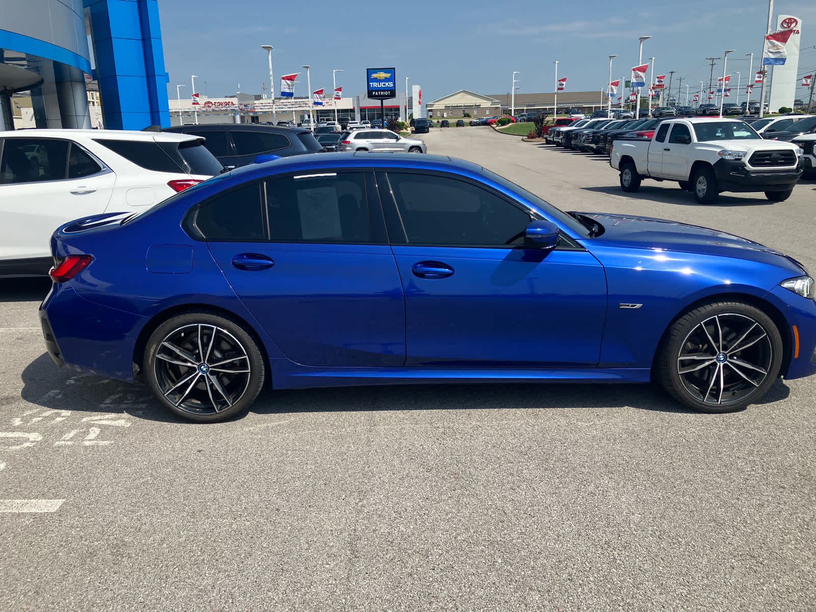 2023 BMW 3 Series 330e