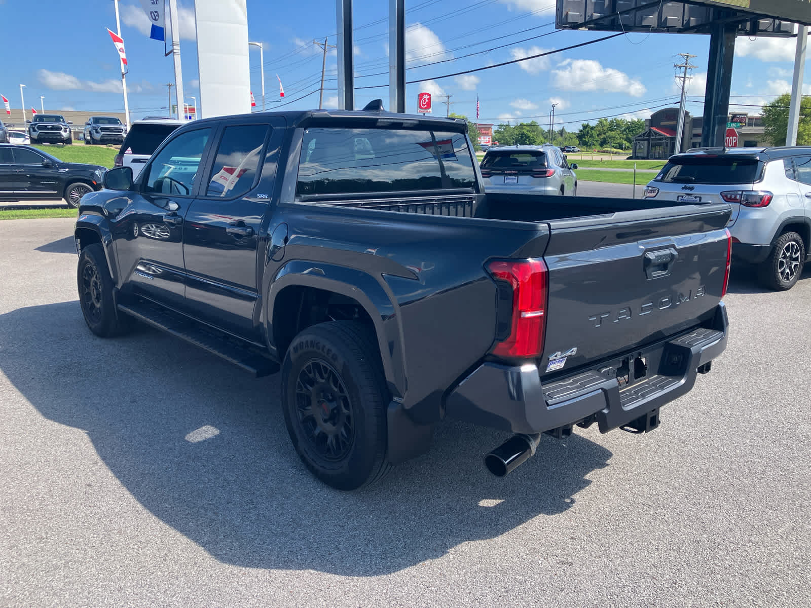 2025 Toyota Tacoma 4WD SR