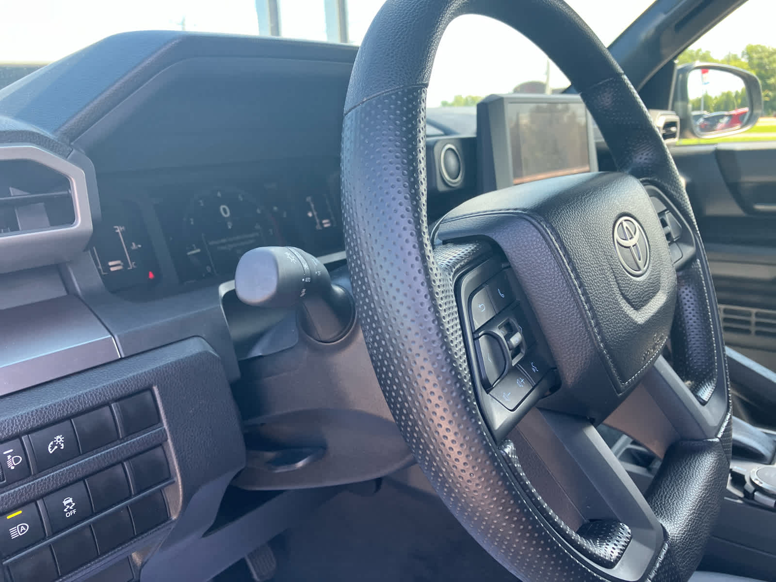 2025 Toyota Tacoma 4WD SR