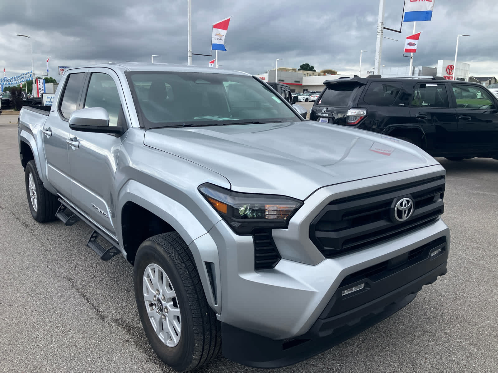 2024 Toyota Tacoma 4WD SR5