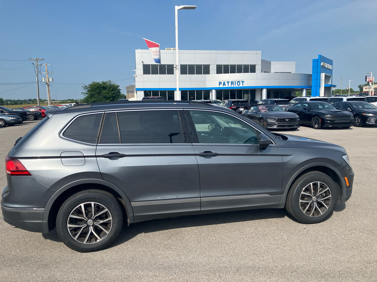 2021 Volkswagen Tiguan SE
