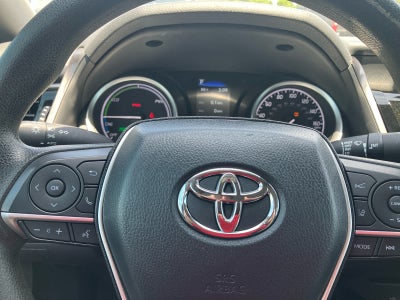 2024 Toyota Camry Hybrid LE
