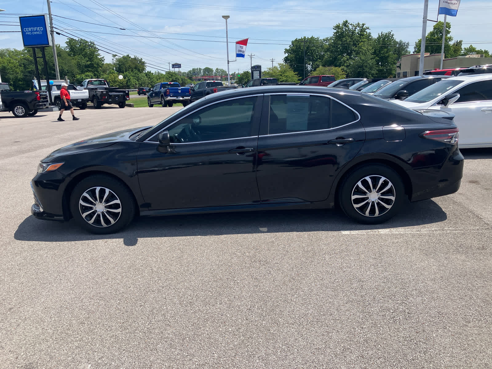 2024 Toyota Camry Hybrid LE