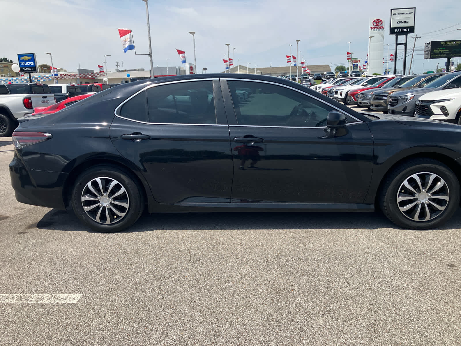 2024 Toyota Camry Hybrid LE
