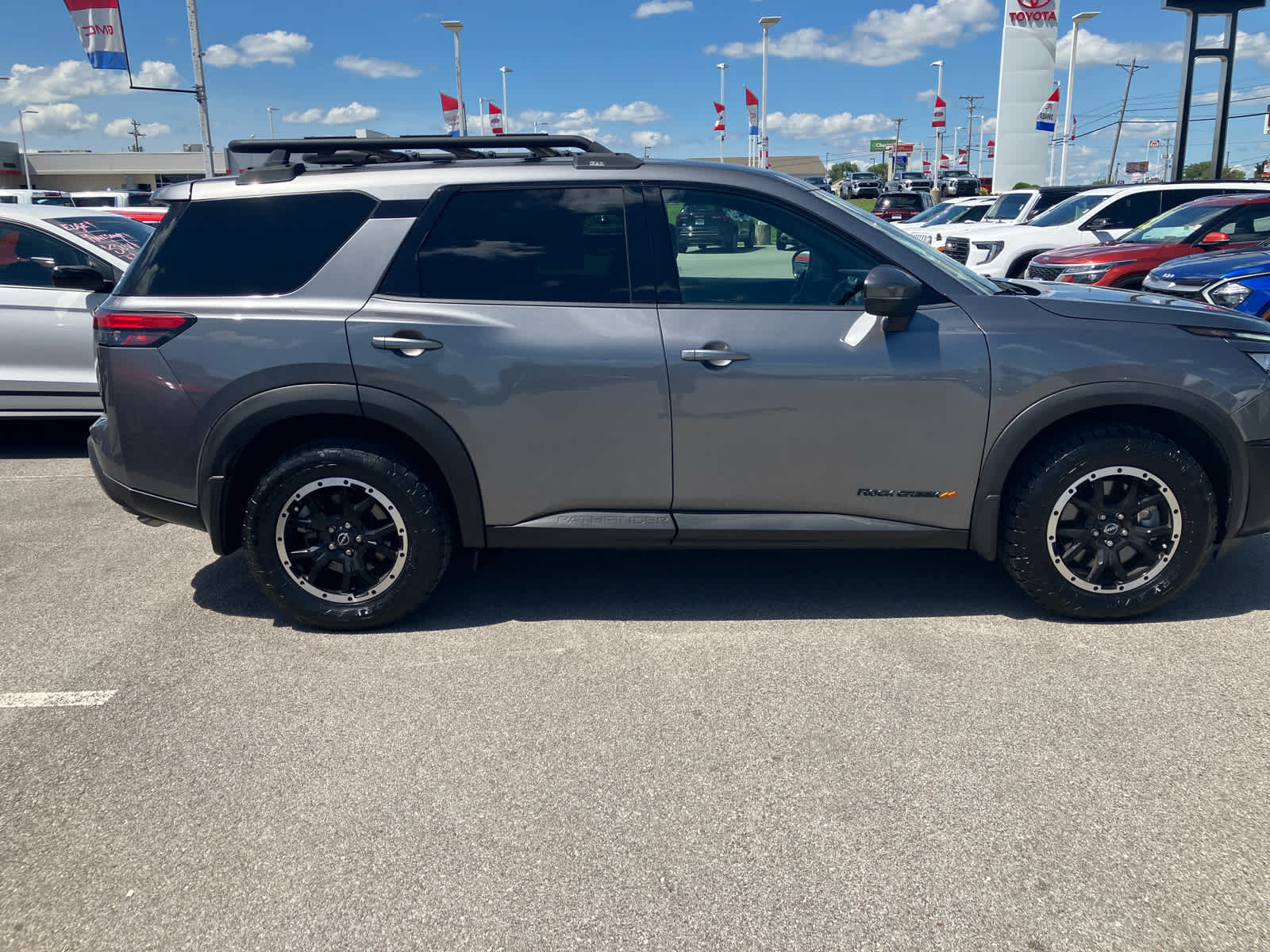 2023 Nissan Pathfinder Rock Creek - Photo 8