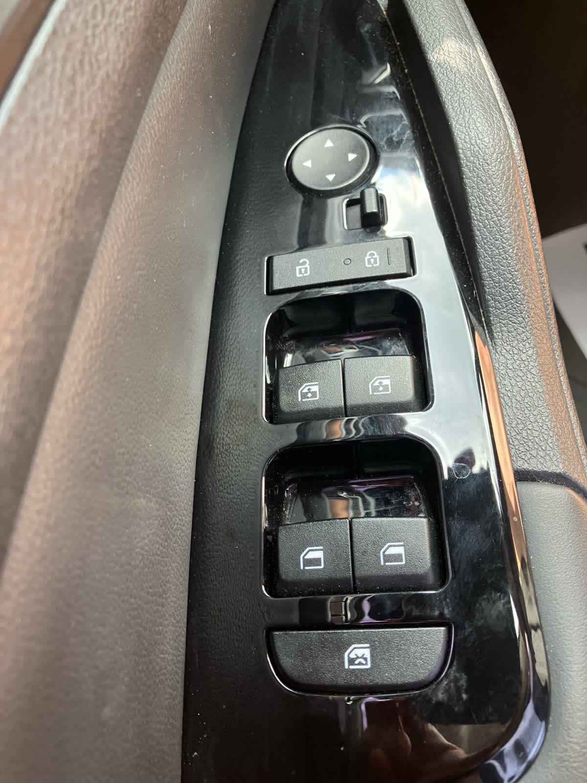 2023 Kia Sportage EX - Photo 12