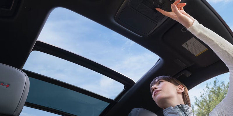 Panoramic Sunroof of GMC Acadia